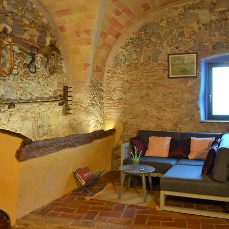 Landhaus Padrosa Turisme Rural Riumors